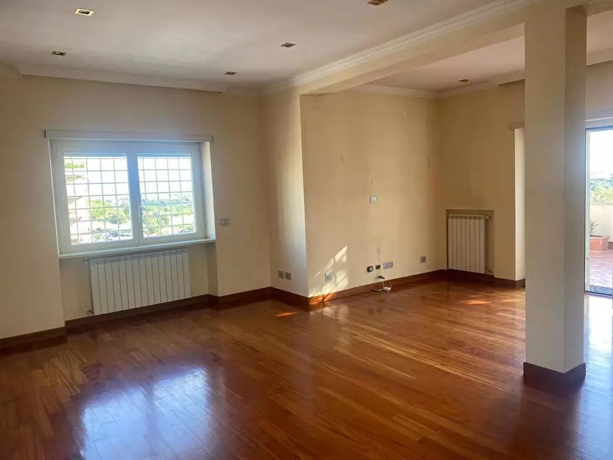 Immagine 9 di Appartamento in affitto  in Via Della Pineta Sacchetti, 100 a Roma