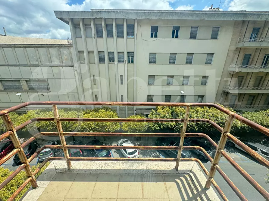 Immagine 7 di Ufficio in vendita  in Viale TENENTE LENA, 61-63-69 a Ragusa