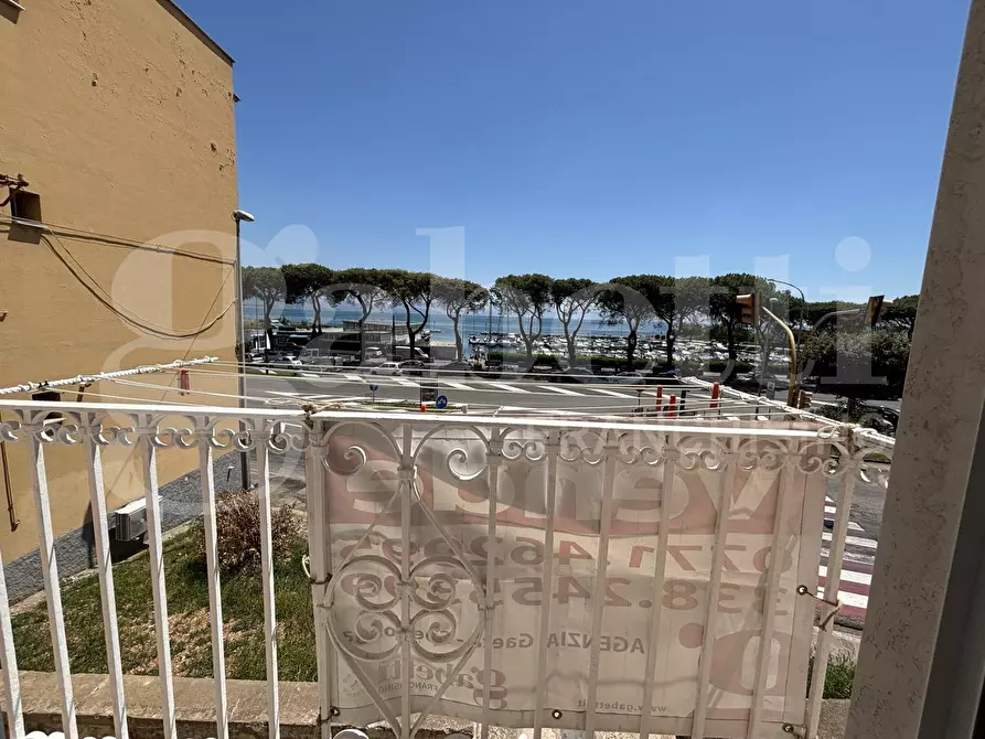 Immagine 20 di Appartamento in vendita  in Vico San Luigi, 15 a Gaeta