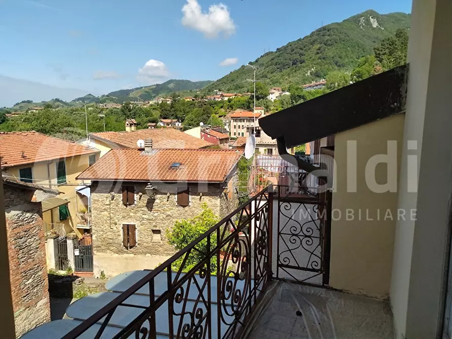 Immagine 25 di Appartamento in vendita  in Via Bassa Tambura a Massa