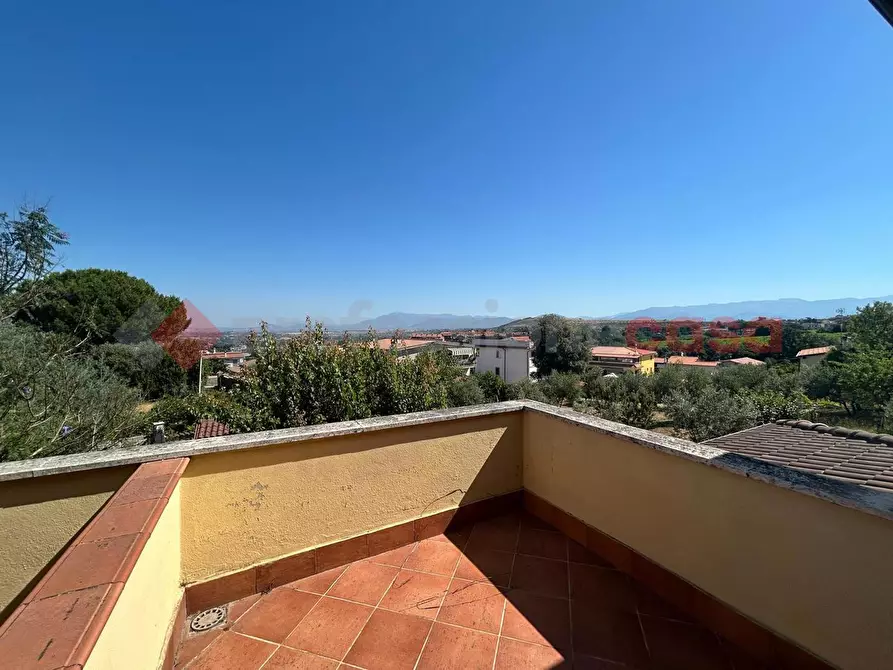 Immagine 26 di Casa bifamiliare in vendita  in Via Isole dei Ciclopi a Roma