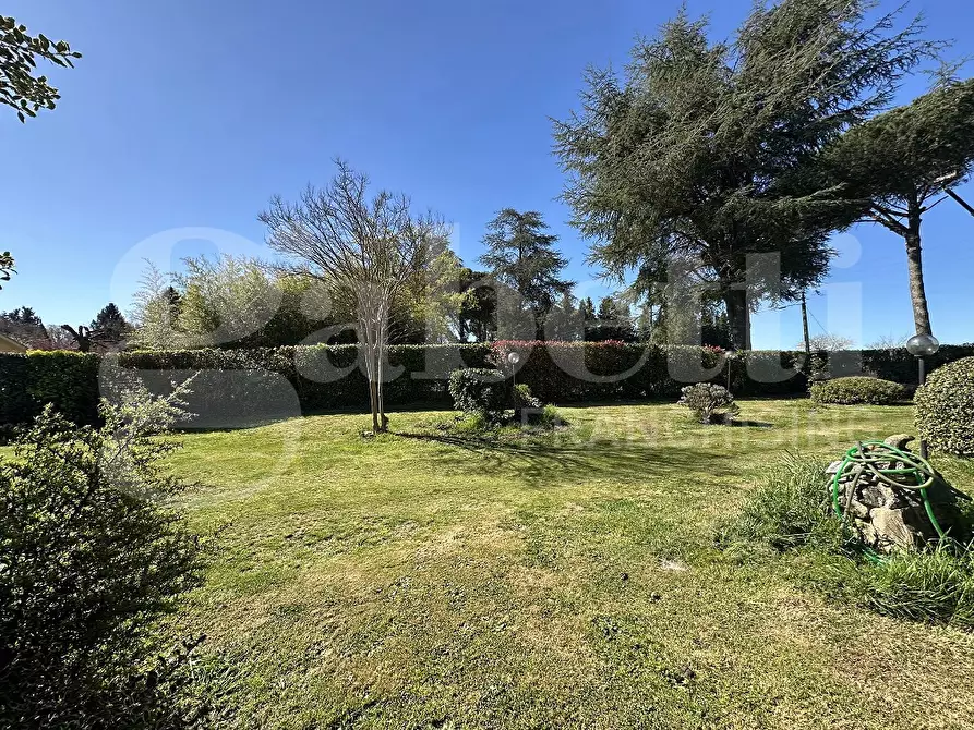 Immagine 10 di Villa in vendita  in Via FONTE CAPOCCIA, 00 a Bassano Romano