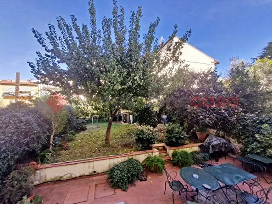 Immagine 1 di Appartamento in vendita  in Via MAMELI, 14 a Firenze