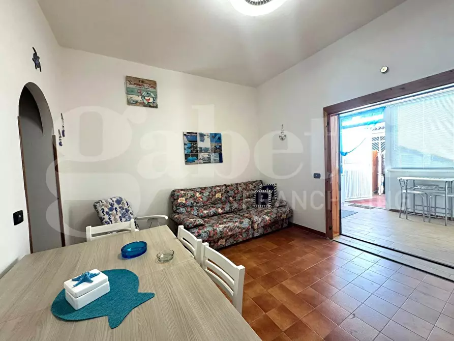 Immagine 9 di Appartamento in vendita  in Via dei canarini, 84 a Ardea