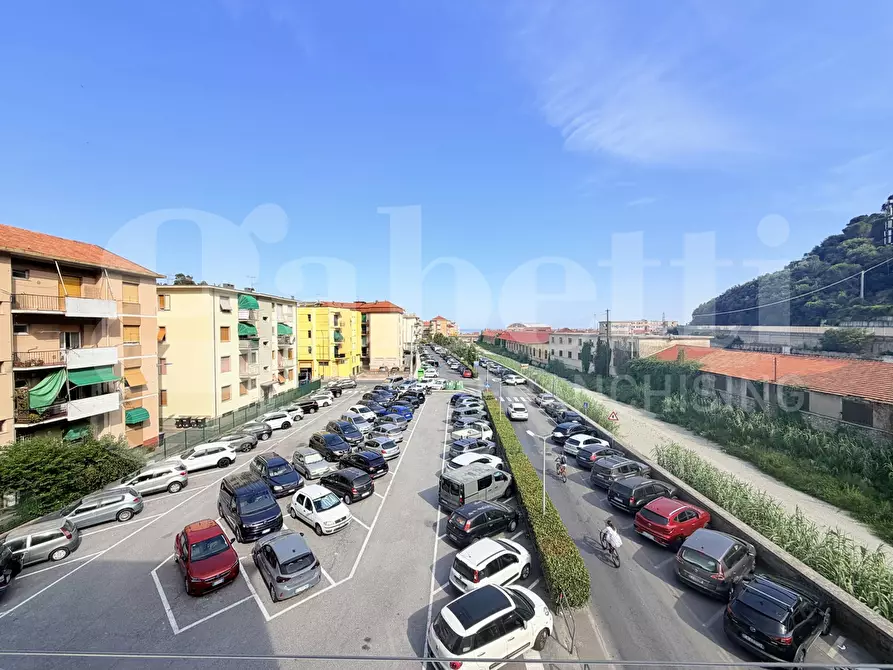 Immagine 14 di Appartamento in vendita  in Via Dante Alighieri, 1 a Finale Ligure