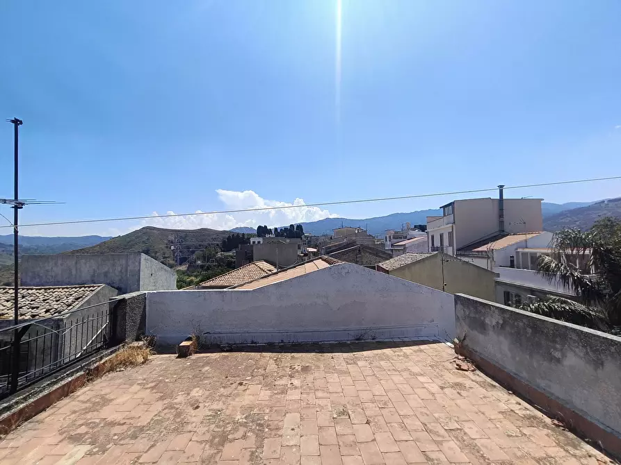 Immagine 33 di Terratetto in vendita  in Piazza marchese, 75 a Villafranca Tirrena