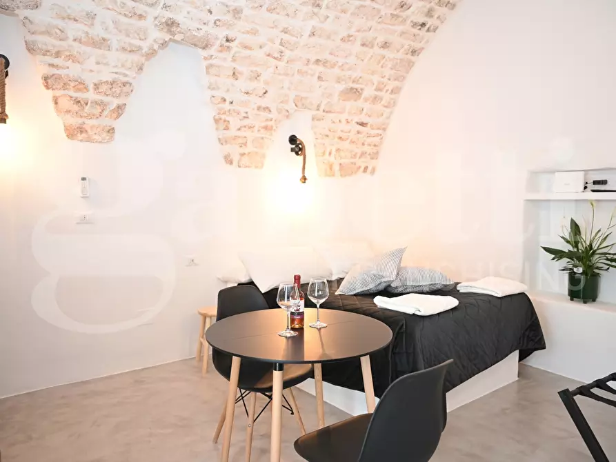 Immagine 11 di Casa indipendente in vendita  in Via Piccinni a Ostuni