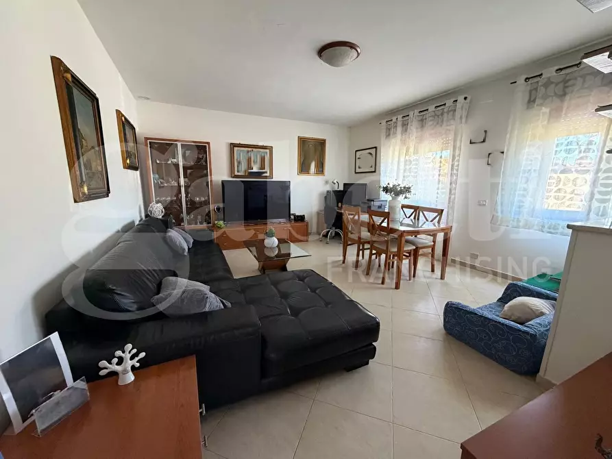 Immagine 9 di Casa trifamiliare in vendita  in Strada Valmontorio, 1512 a Latina