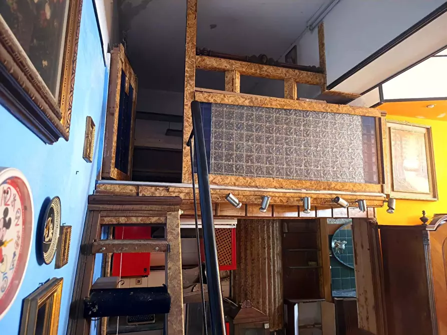 Immagine 11 di Negozio in vendita  in Via catania, 497 a Messina