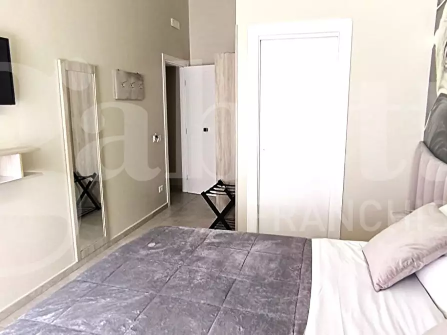 Immagine 7 di Appartamento in vendita  in Corso Garibaldi a Napoli