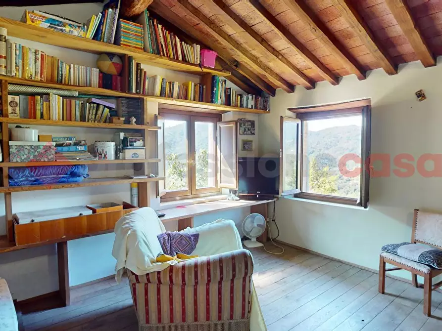 Immagine 19 di Rustico / casale in vendita  in LocalitÃ  castello, 9 a Borgo A Mozzano