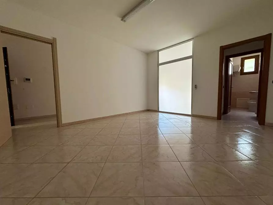 Immagine 3 di Ufficio in affitto  in Piazza Sella, snc a Iglesias