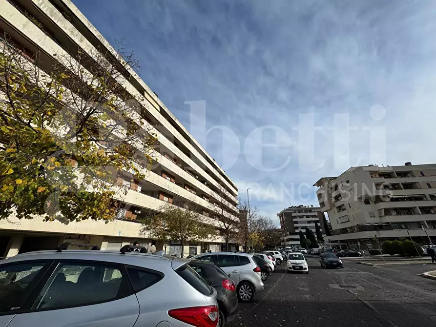 Immagine 4 di Appartamento in vendita  in Via Beniamino Segre, 15 a Roma