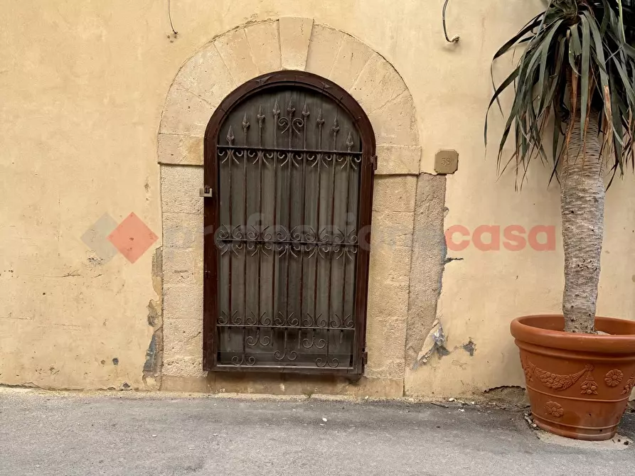 Immagine 11 di Appartamento in vendita  in Via castello maniace, 56 a Siracusa