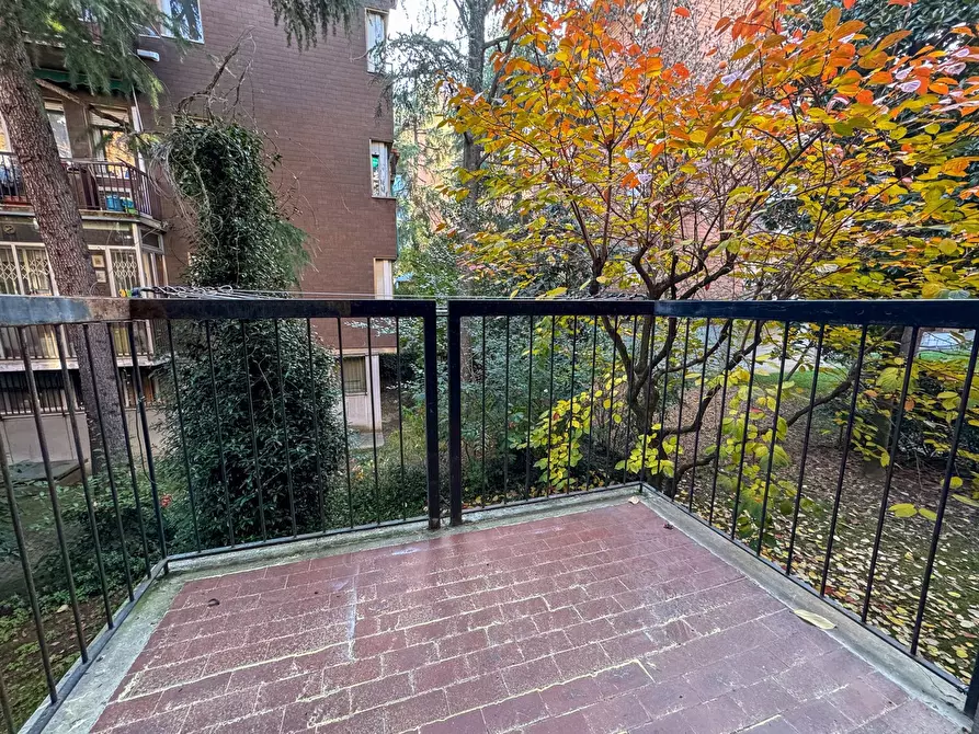 Immagine 6 di Appartamento in vendita  in Via Renato Stracciari, 5 a Bologna