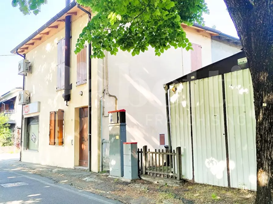 Immagine 3 di Casa bifamiliare in vendita  in Via Nuova, 5 a San Giovanni In Persiceto