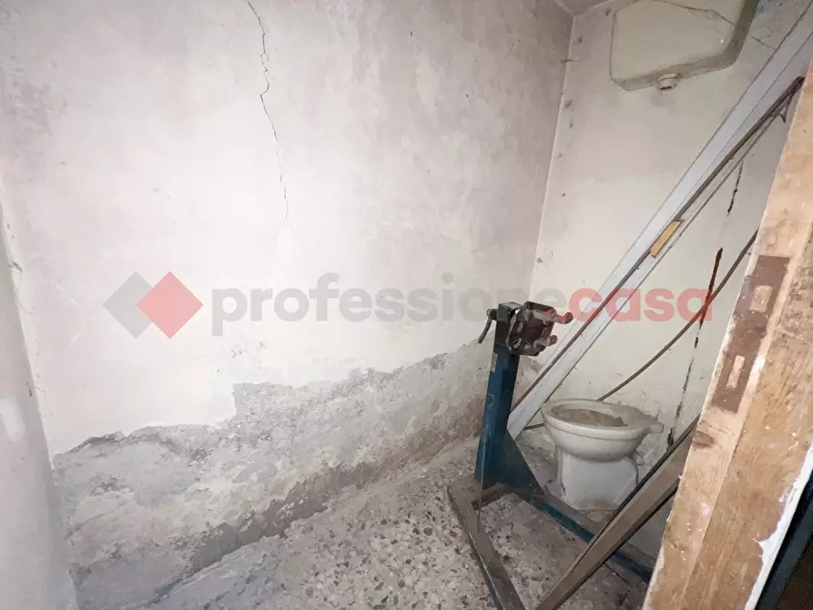 Immagine 3 di Laboratorio in vendita  in Via Viscardi, 9 a Rieti