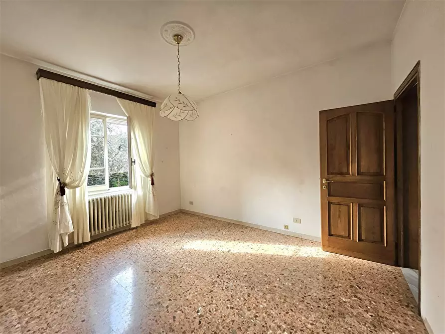 Immagine 15 di Appartamento in vendita  in Via COCOMBOLA, 78 a Massa