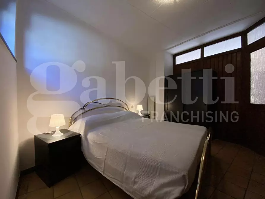 Immagine 7 di Appartamento in vendita  in Piazza pio, snc a Barni