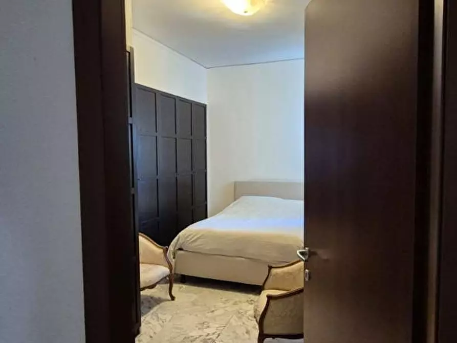 Immagine 24 di Appartamento in vendita  in Piazza Enrico De Nicola, 5 a Torre Annunziata