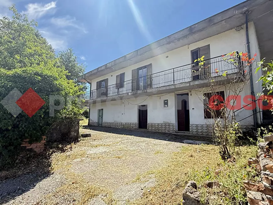 Immagine 2 di Appartamento in vendita  in Via Campo le Fraschette, SCN a Alatri