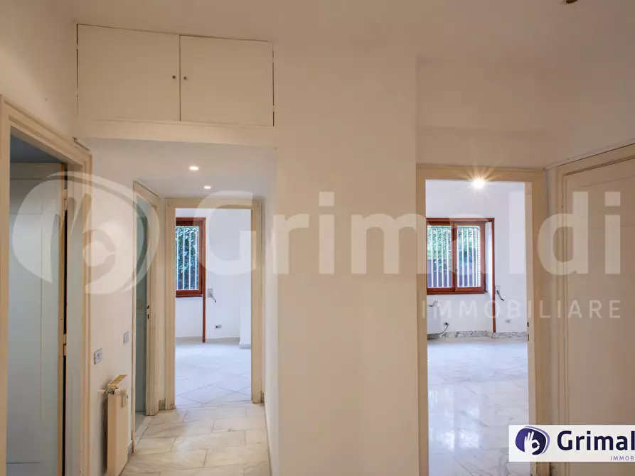 Immagine 35 di Appartamento in vendita  in Via del Serafico a Roma