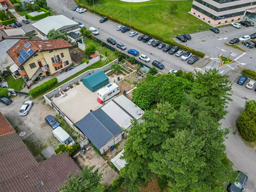 Immagine 2 di Terreno residenziale in vendita  in Via Ghiringhella, 13 a Agrate Brianza