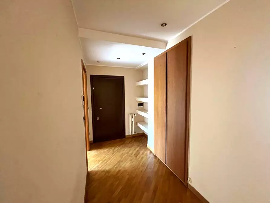 Immagine 7 di Appartamento in vendita  in Via Cairoli, 2 a Legnano