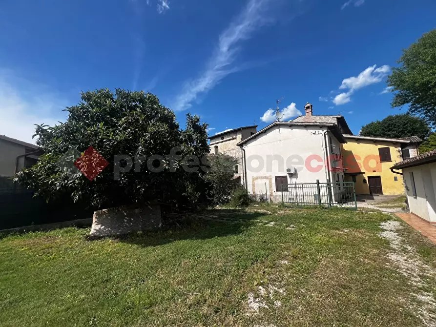 Immagine 36 di Terratetto in vendita  in Via fraz. San Giacomo, via Inghilterra a Spoleto
