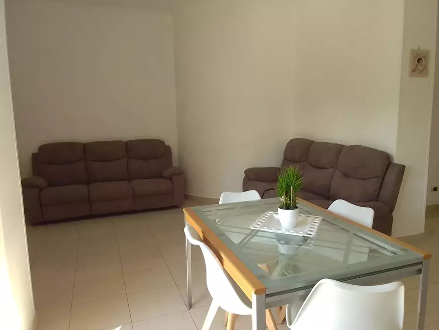 Immagine 2 di Appartamento in vendita  in Piazza BRODOLINI, 215 a Taranto