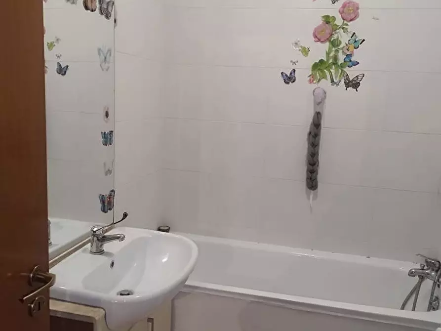 Immagine 6 di Appartamento in vendita  in Piazza G.B.TEDESCO, 12 a Taranto