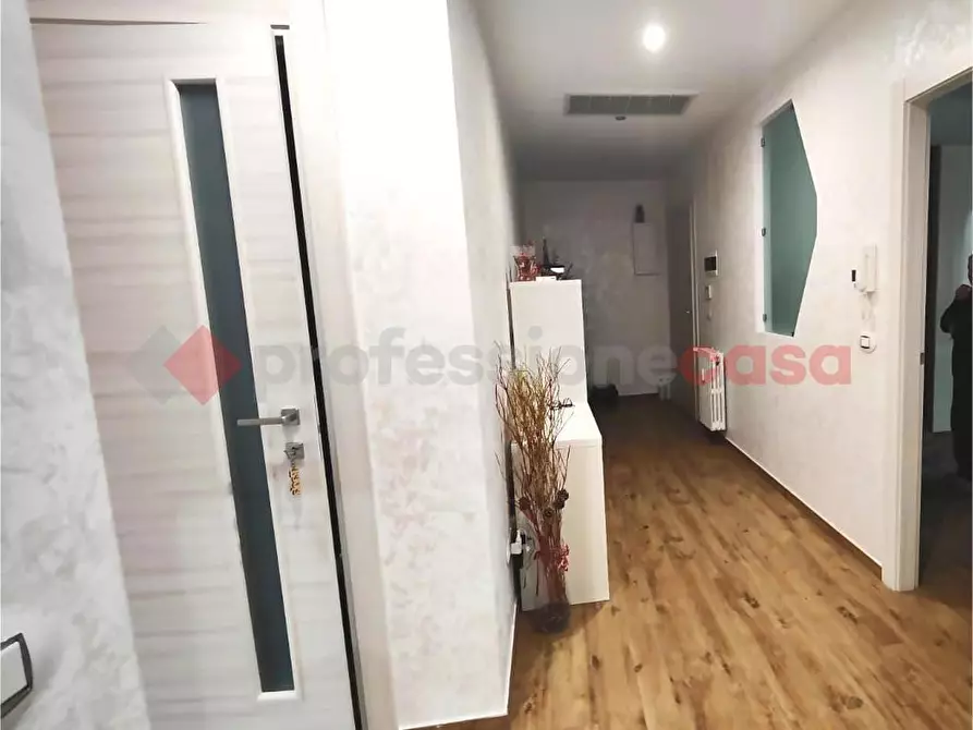 Immagine 5 di Appartamento in vendita  in Corso DE GASPERI, 296 a Bari
