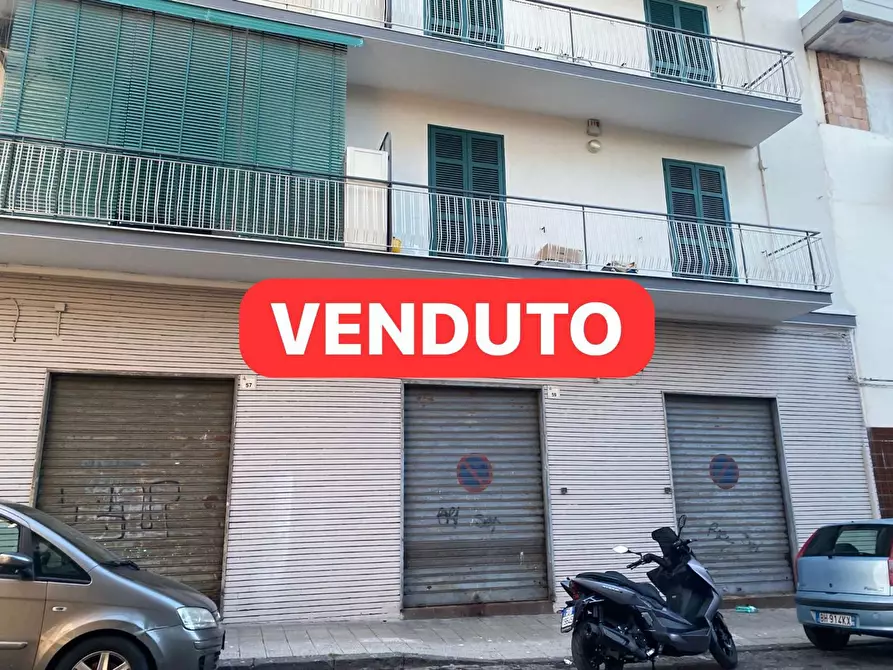 Immagine 1 di Negozio in vendita  in Via Mario Recanati, 55 a San Giorgio A Cremano