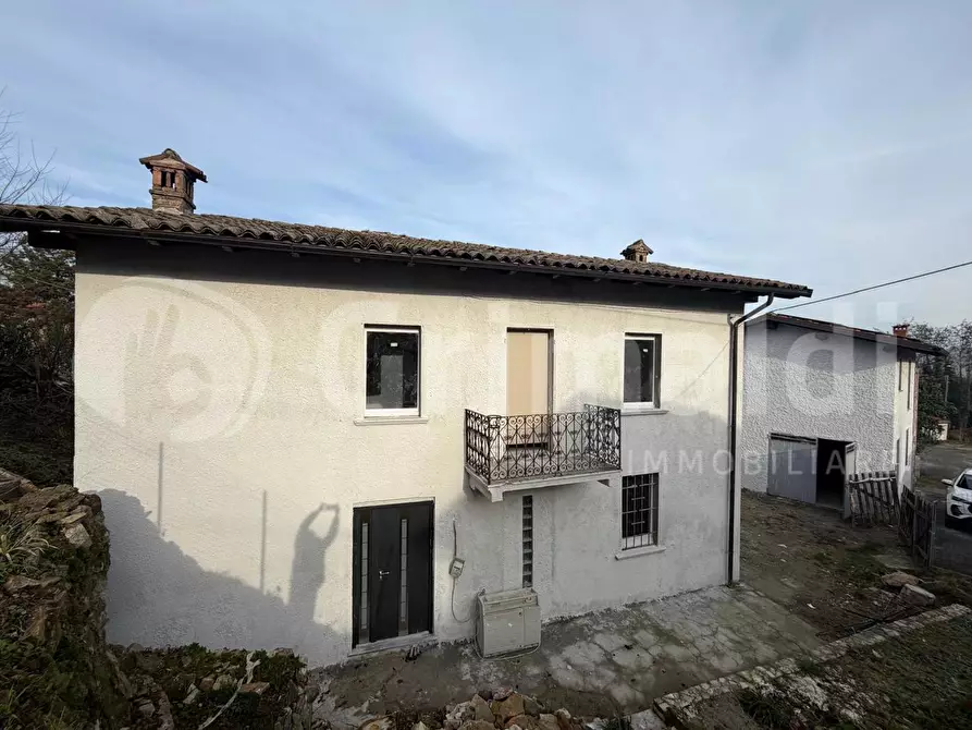 Immagine 1 di Casa indipendente in vendita  in Via DEL POZZO, 3 a Lirio