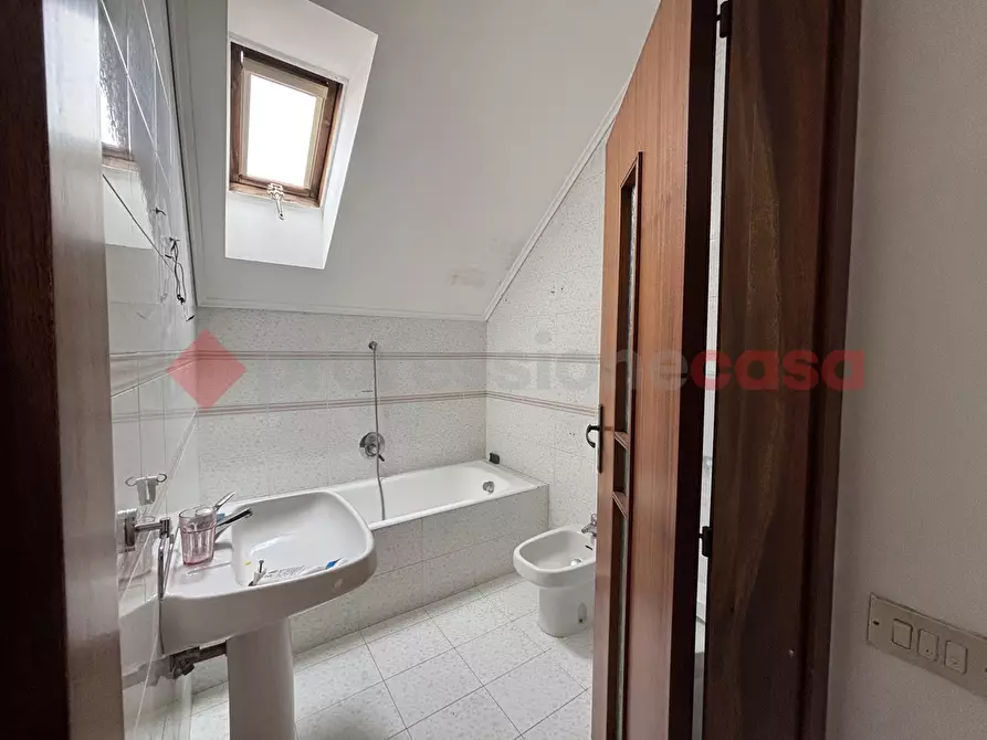 Immagine 10 di Ufficio in affitto  in Corso appio, 26 a Capua