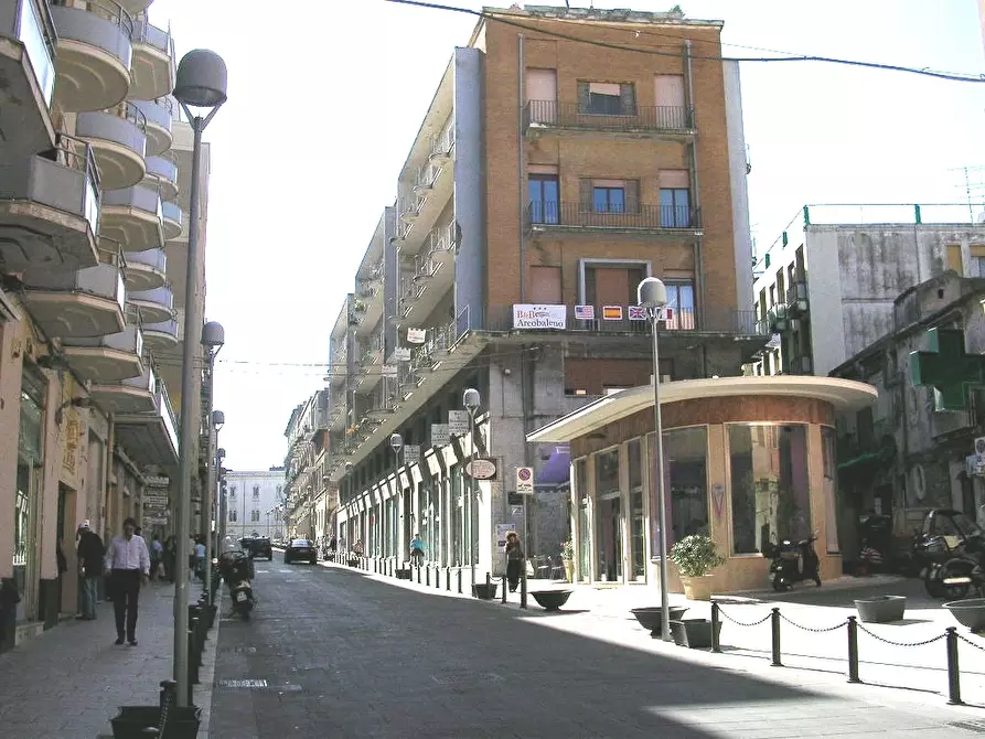 Immagine 2 di Appartamento in vendita  in Corso giacomo matteotti, 45 a Siracusa