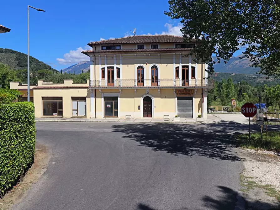 Immagine 5 di Casa bifamiliare in vendita  in Via Pesca, 1 a Posta Fibreno