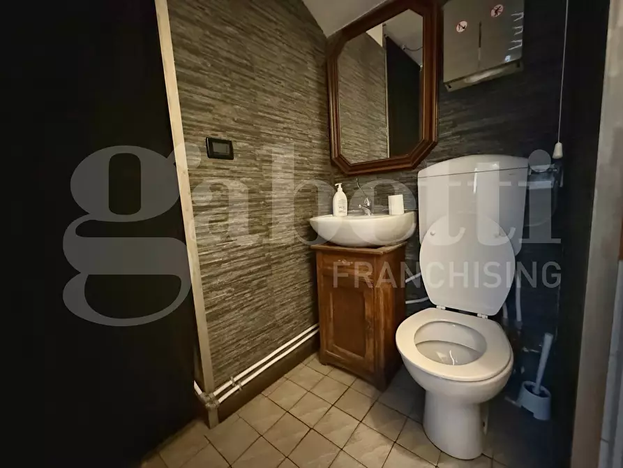 Immagine 22 di Bar / Ristorante in vendita  in Via San Secondo a Torino