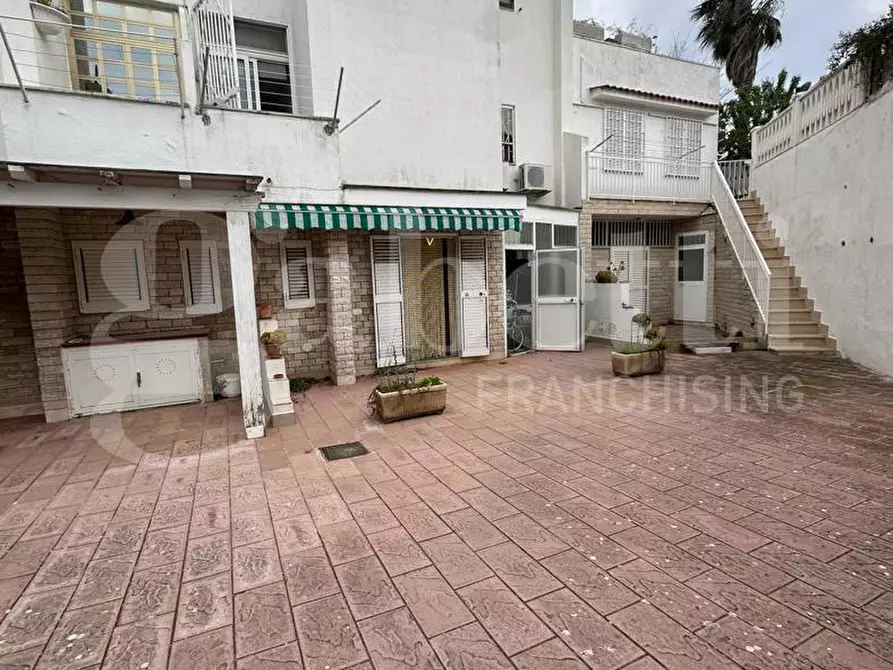 Immagine 4 di Casa indipendente in vendita  in Via del boschetto a Ostuni