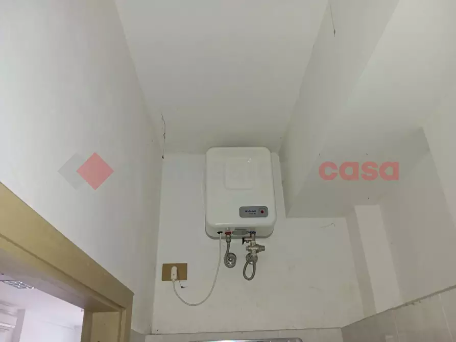 Immagine 5 di Negozio in affitto  in Via Trento e Trieste a Spoleto