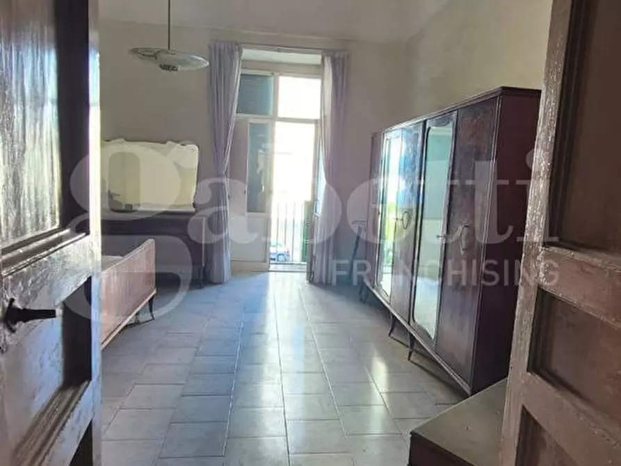 Immagine 32 di Appartamento in vendita  in Piazza Ernesto Cesaro, 13 a Torre Annunziata