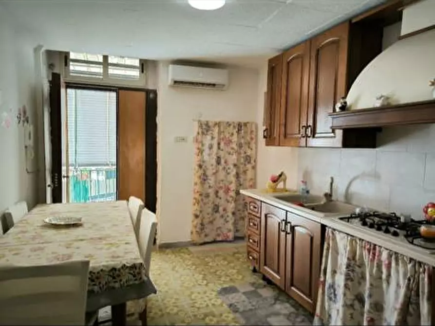 Immagine 2 di Appartamento in affitto  in Corso Garibaldi, 20 a Torre Annunziata