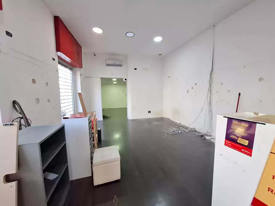 Immagine 7 di Negozio in affitto  in Via Della Repubblica, 1 a Sora