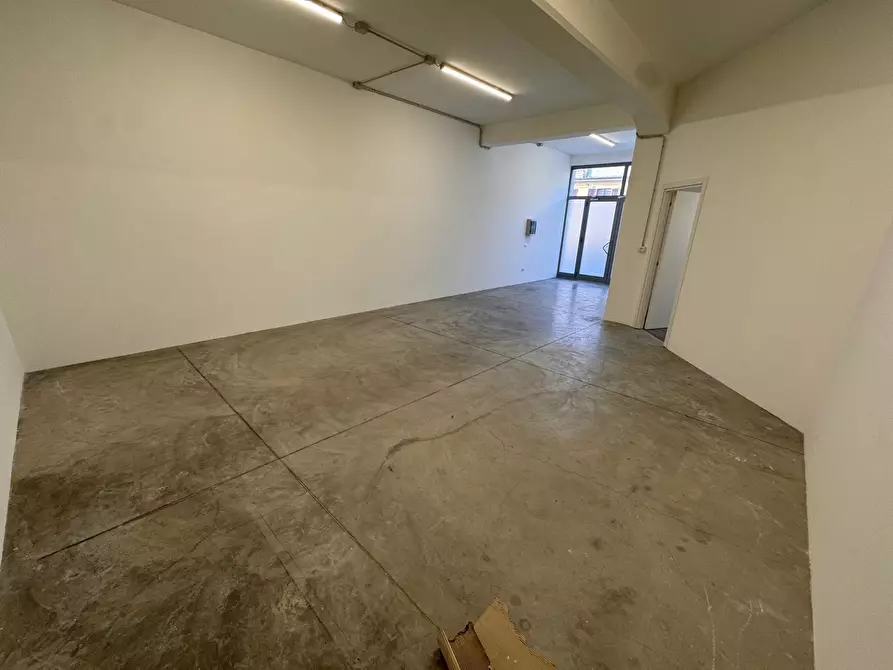 Immagine 9 di Magazzino in vendita  in Via iv novembre, 0 a Castelfidardo