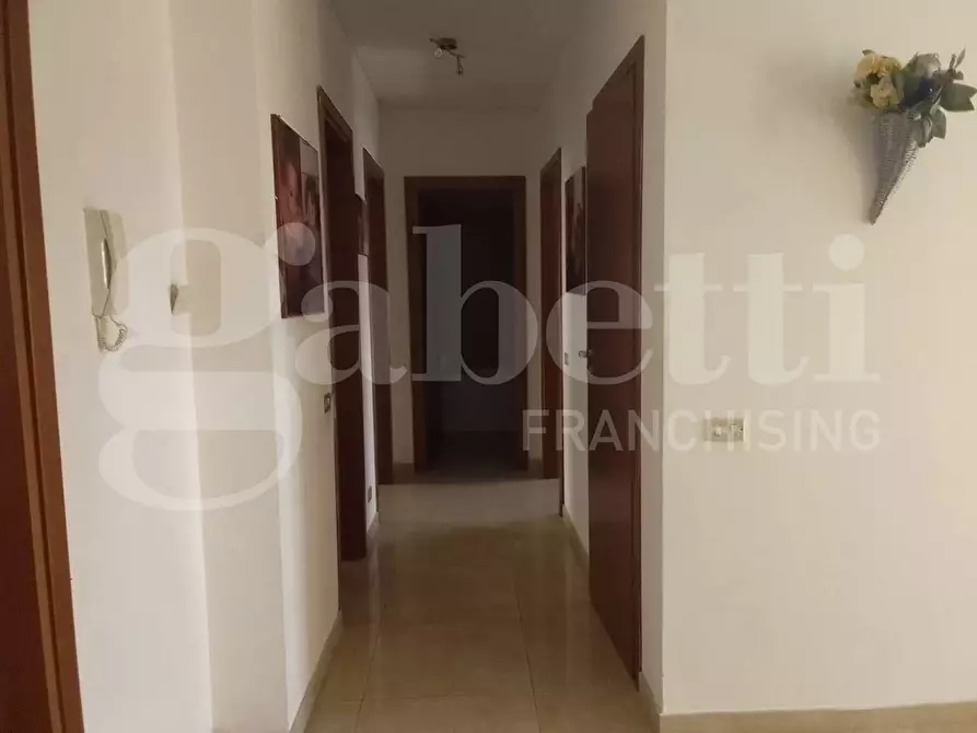 Immagine 7 di Appartamento in vendita  in Piazza G.B.TEDESCO, 7 a Taranto