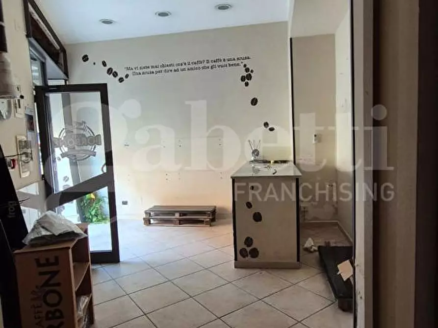 Immagine 5 di Negozio in affitto  in Via Vittorio Veneto, 426 a Torre Annunziata