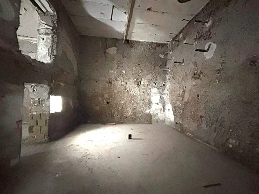 Immagine 11 di Attività commerciale in affitto  in Via sant'arcangelo a baiano, 59 a Napoli