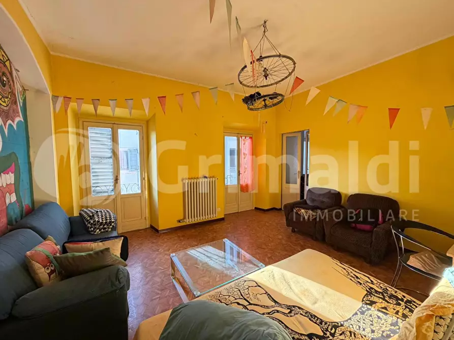 Immagine 12 di Appartamento in vendita  in Piazza PETRARCA, 28 a Pavia