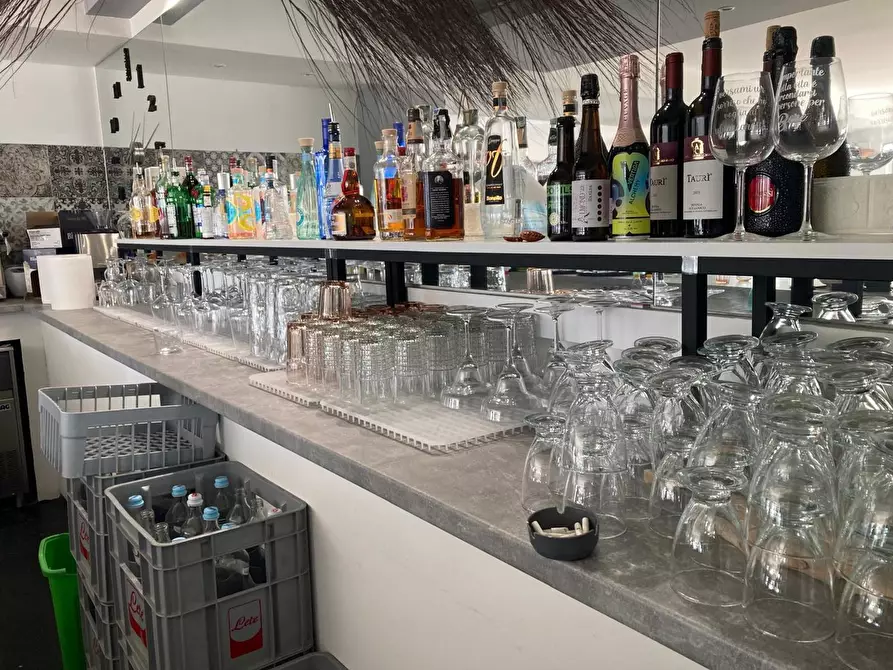 Immagine 12 di Bar / Ristorante in vendita  in Viale dellâerica a Cellole