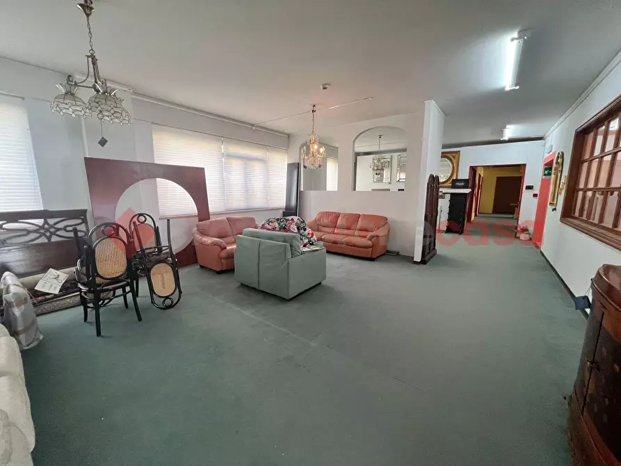 Immagine 12 di Capannone industriale in vendita  in Via SANDRO PERTINI, 10 a Tito